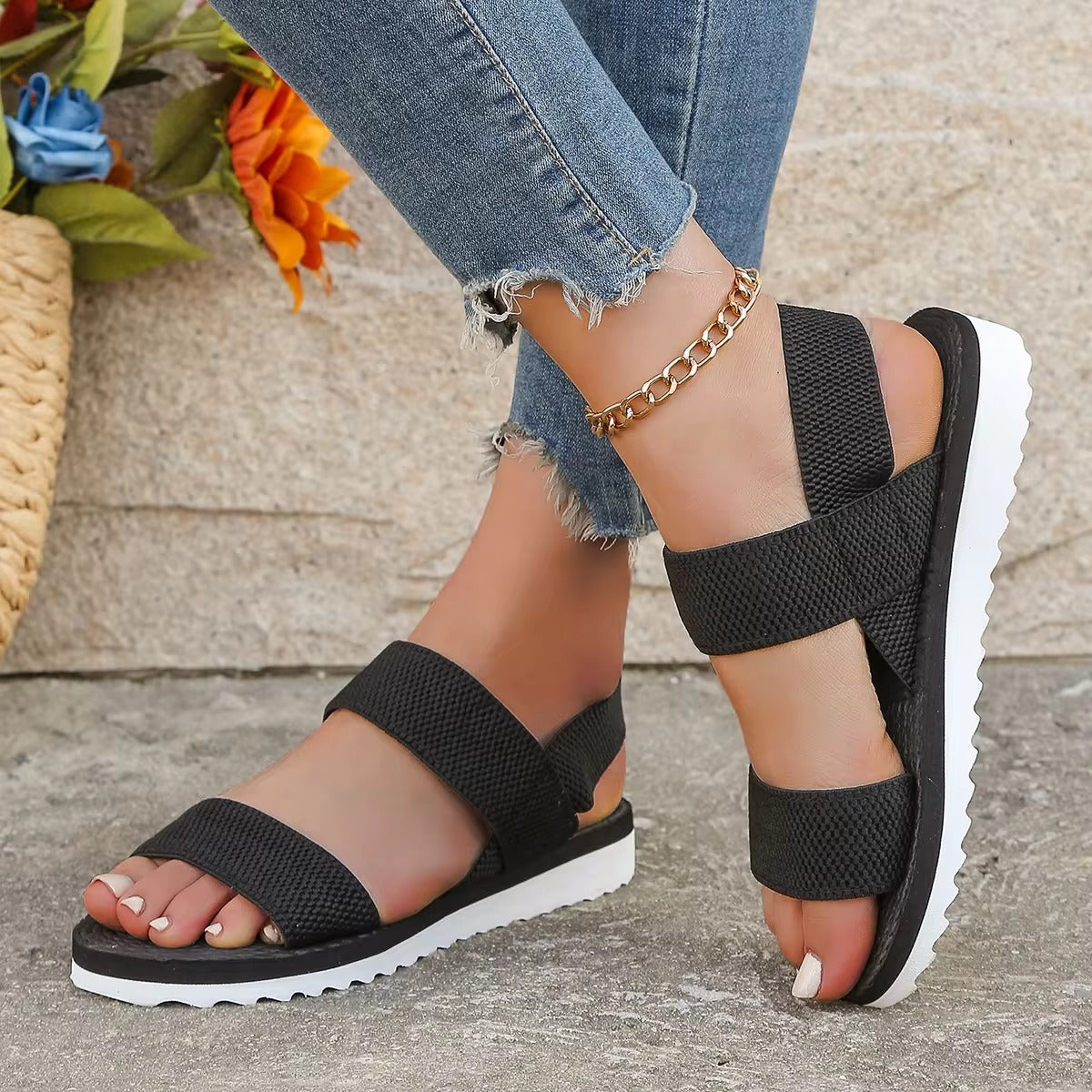 Adèle - Sandales plates antidérapantes pour femmes, tendance, confortables Noir 3