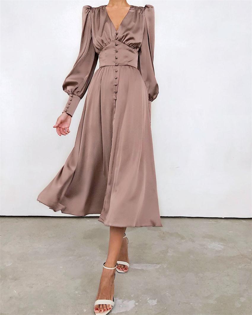Dominica- Robe élégante en satin pour femme Kaki 1