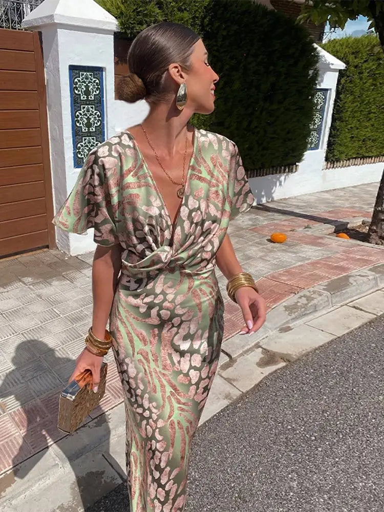 Faustine – Robe Femme Élégante avec Col en V Tendance 1