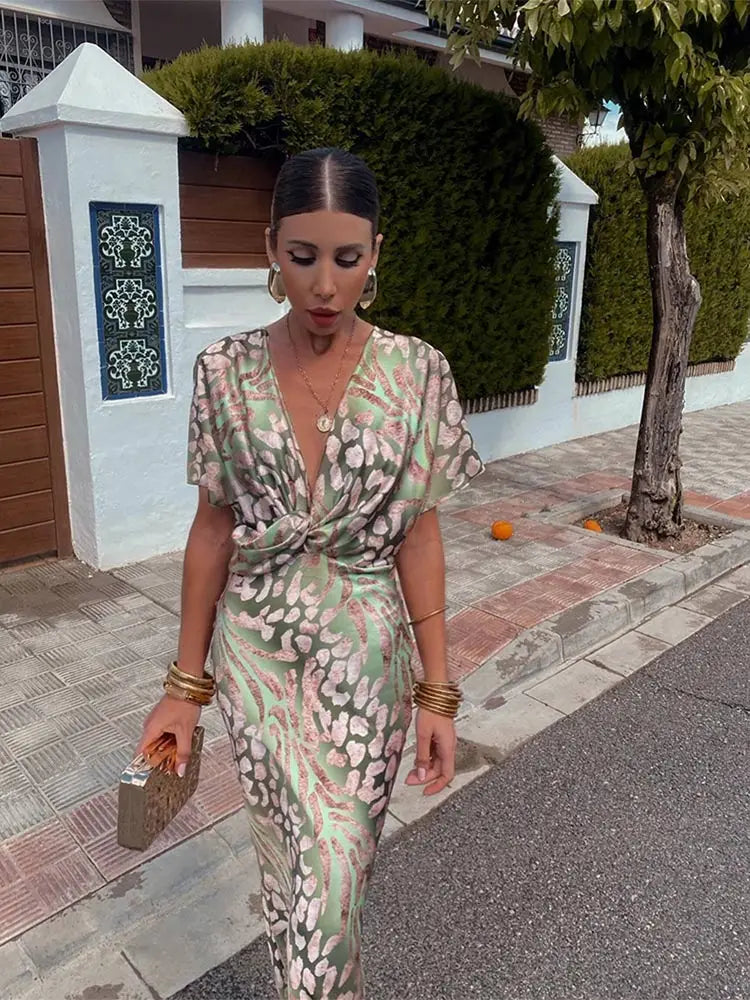 Faustine – Robe Femme Élégante avec Col en V Tendance 3
