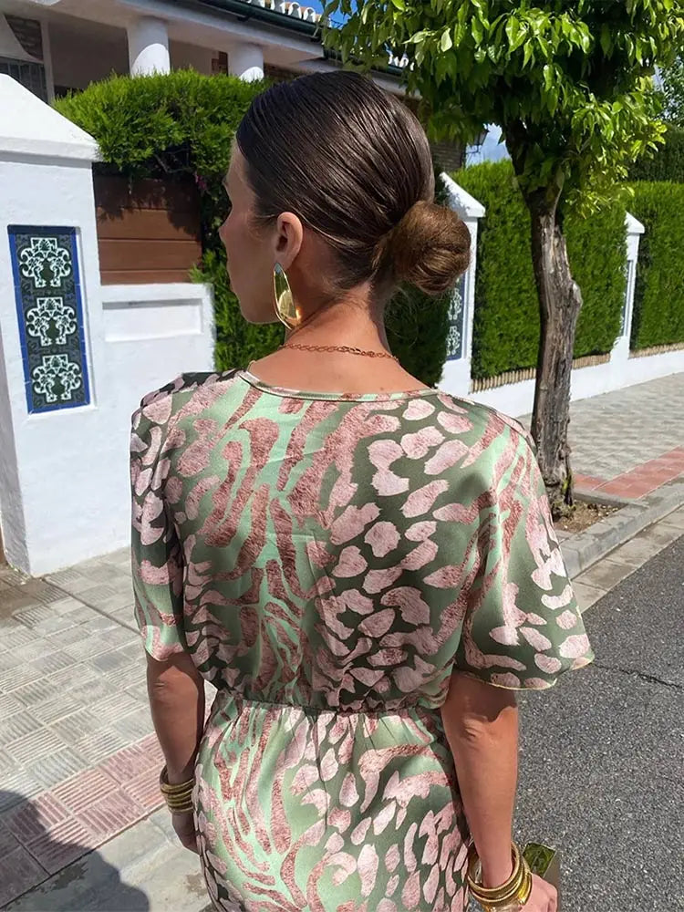 Faustine – Robe Femme Élégante avec Col en V Tendance 4