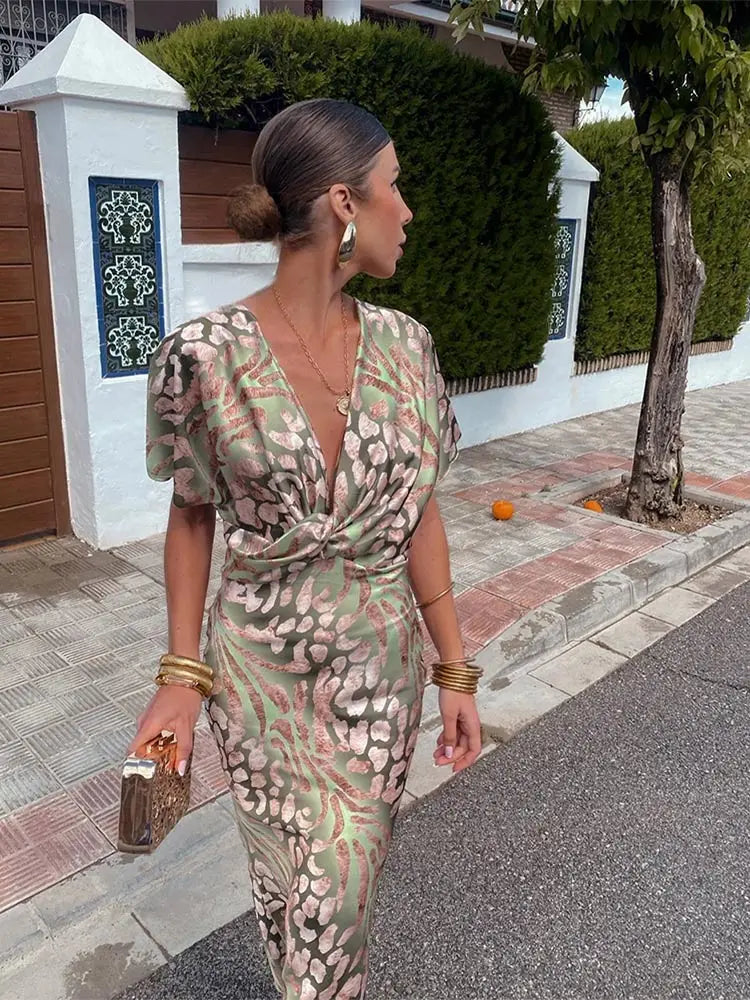 Faustine – Robe Femme Élégante avec Col en V Tendance 5