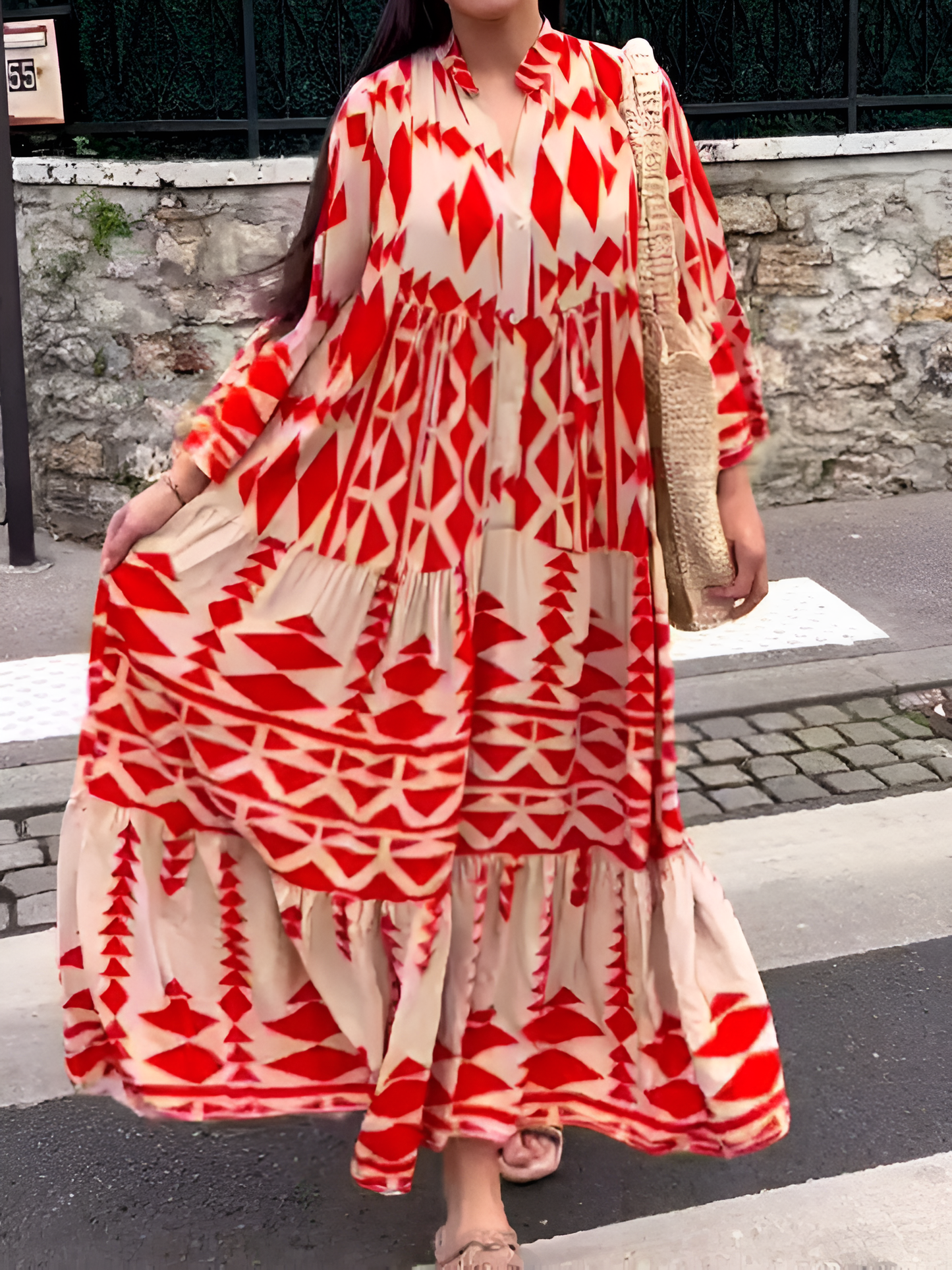 Géraldine - Maxi-robe géométrique avec patte de boutonnage Rouge
