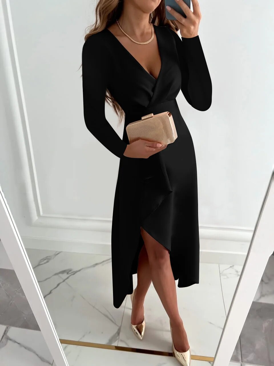 Gilia - Une robe élégante et intemporelle pour toutes les occasions Noir