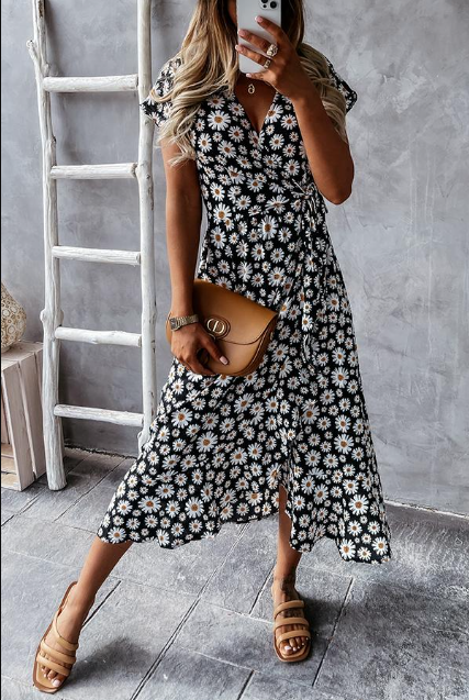 Gracieuse - Robe midi à imprimé marguerite Noir