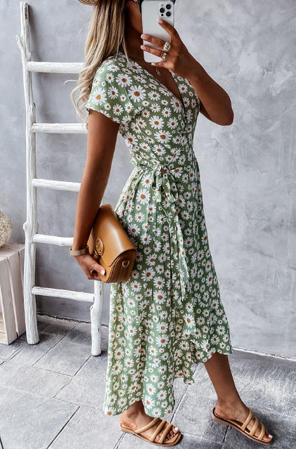 Gracieuse - Robe midi à imprimé marguerite Vert