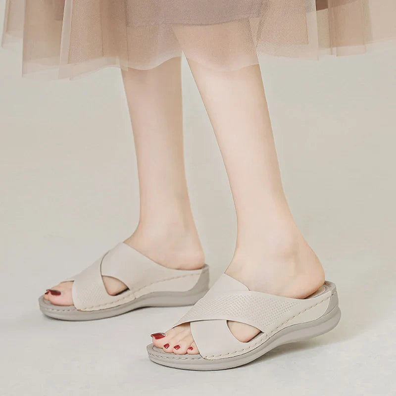 Gwendoline – Sandales Compensées Orthopédiques Femme Maintien et Élégance 1
