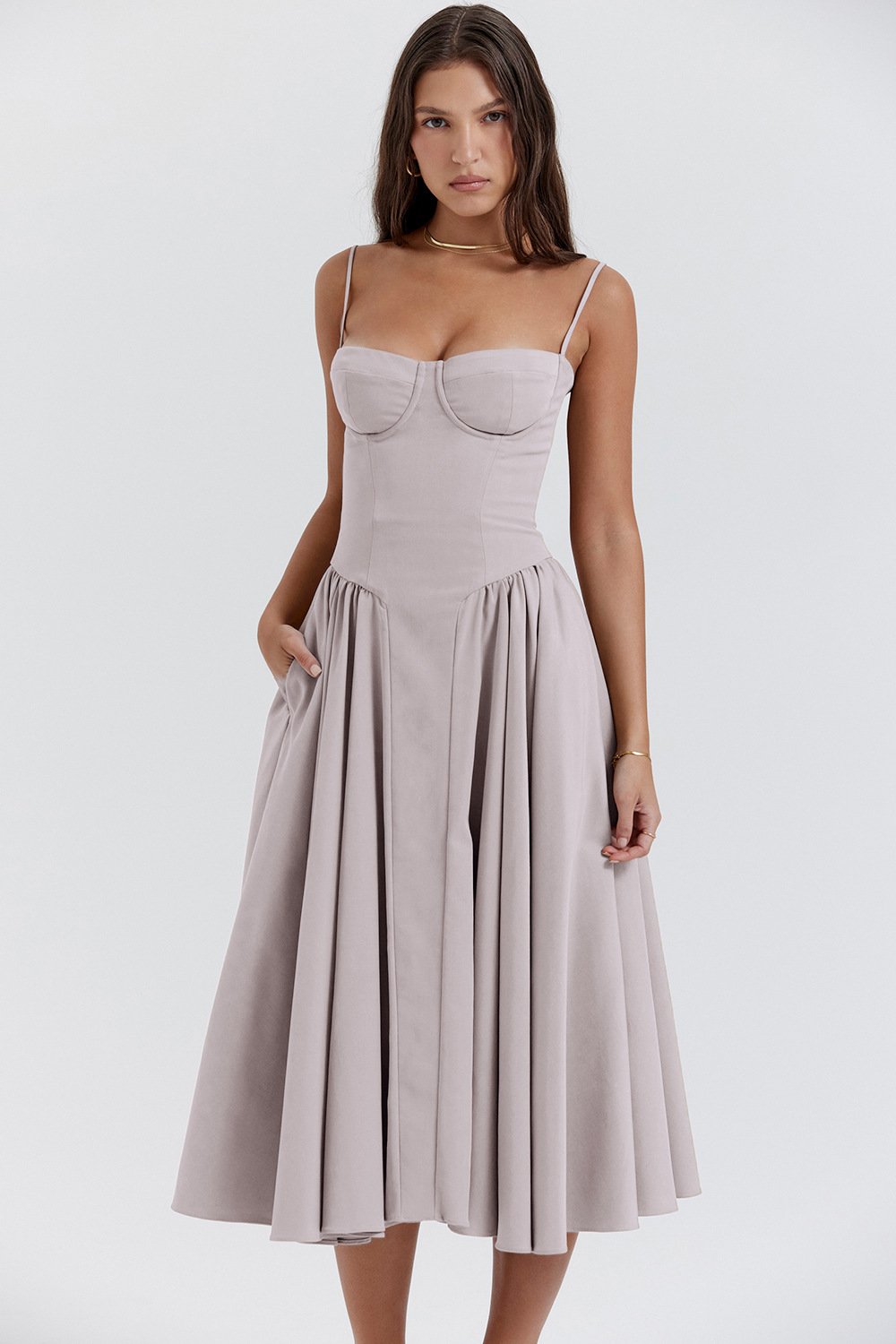 Hélène – Robe Midi Femme Ample et Légère à Bretelles 4