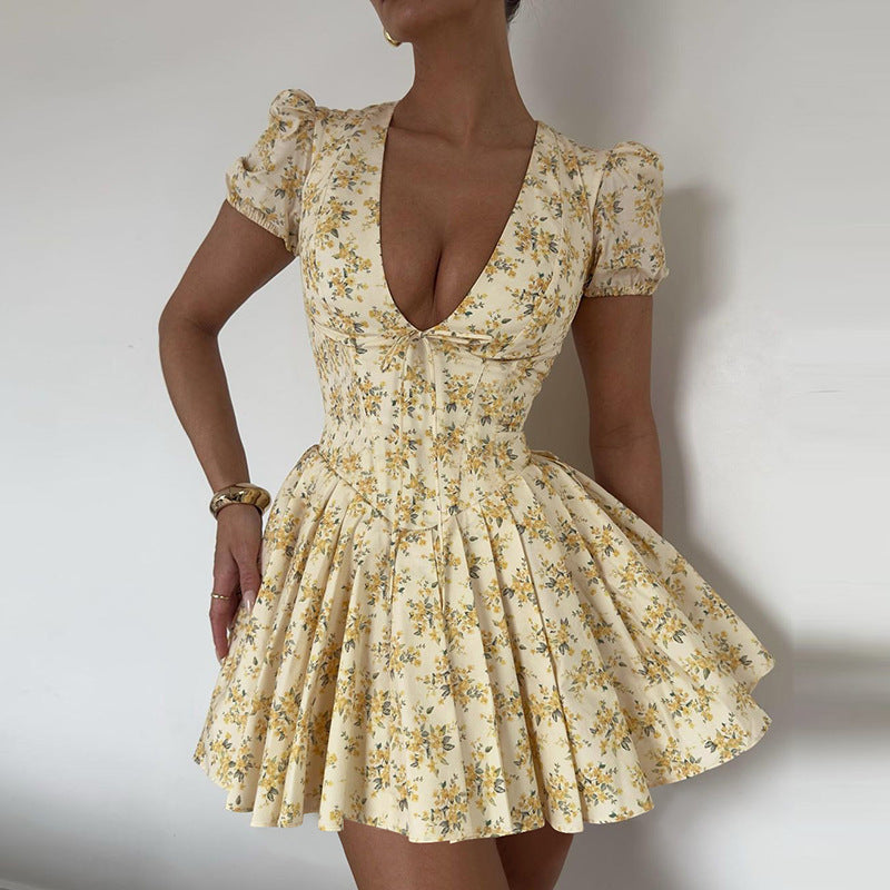 Isia - Robe courte à fleurs et décolleté plongeant Jaune 2
