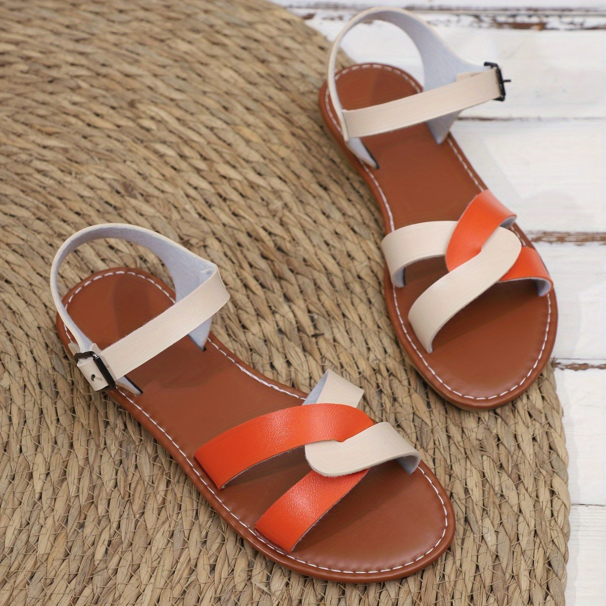 Jovanna - Sandales Plates pour Femme Élégantes et Confortables pour l’Été Beige+L'orange 3
