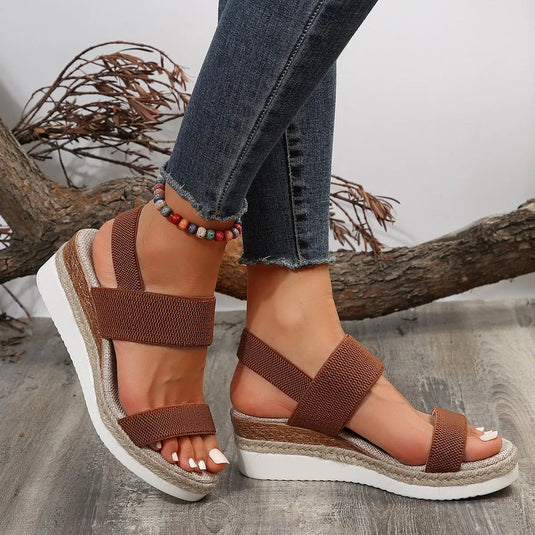 Kassandra - Sandales pour Femme Confortables et Élégantes pour un Usage Quotidien Café 3