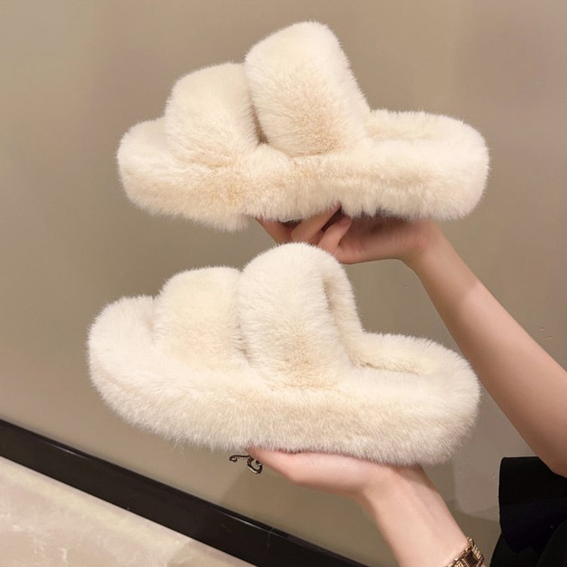 Bruna - Pantoufles moelleuses à la mode