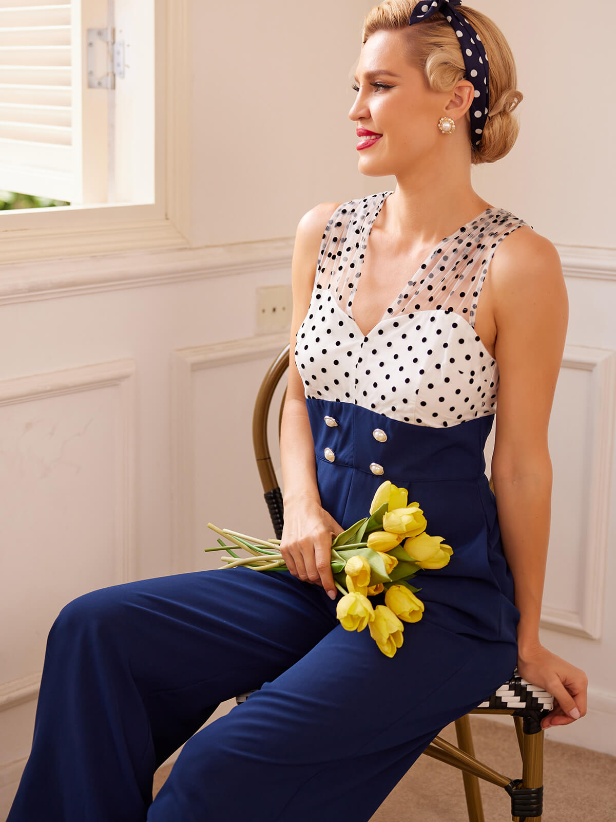Béatrice – Combinaison Vintage Femme Bleu à Pois Col V Soirée
