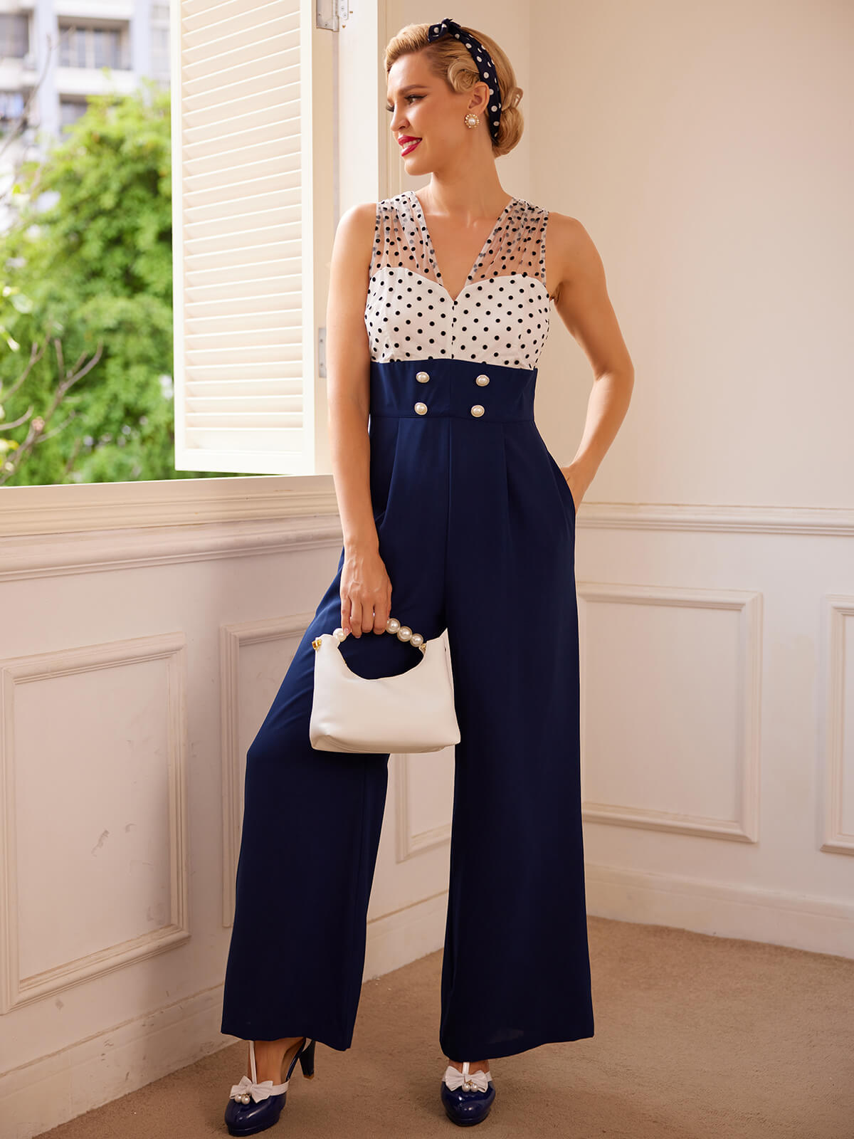 Béatrice – Combinaison Vintage Femme Bleu à Pois Col V Soirée