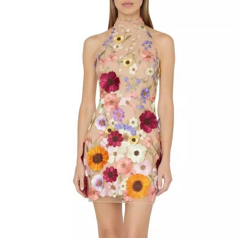 Isalys -Robe bustier brodée slim fit avec motif floral Blanc 4