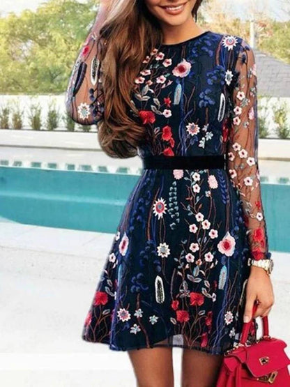 Karine – Robe Courte Fleurie Brodée Bohème Soirée Femme 2