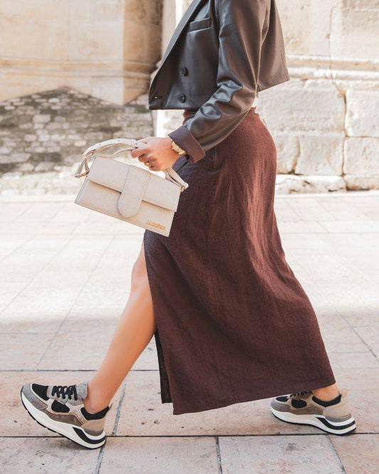 Mélina – Baskets Femme Beige et Noires à Lacets 1