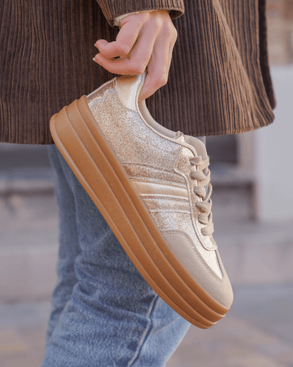 Manon – Baskets Compensées Femme Dorées à Lacets 1