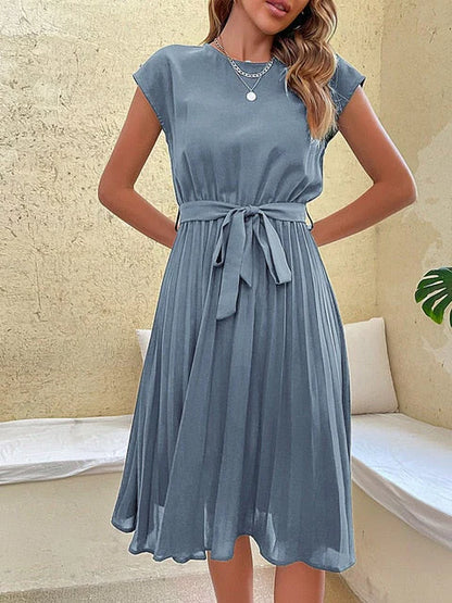 Valérie - Mini-robe décontractée plissée à manches courtes pour l'été 2025 Bleu ciel