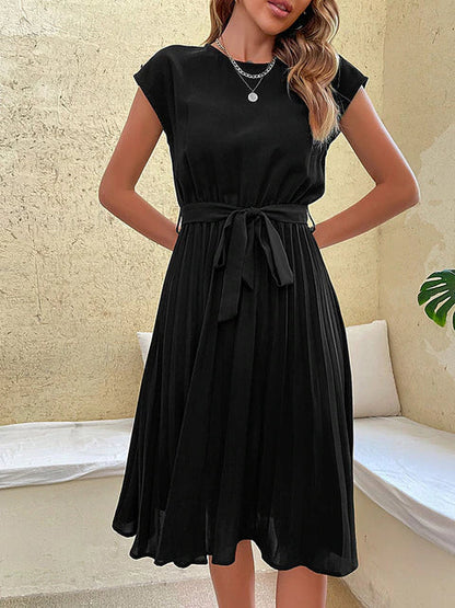Valérie - Mini-robe décontractée plissée à manches courtes pour l'été 2025 Noir