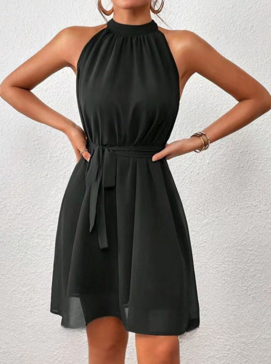 Éliette - Robe courte sans manches avec ceinture Noir